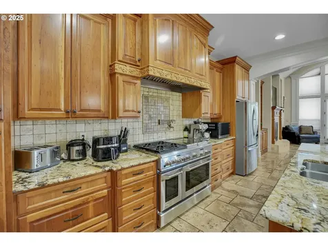 8855 SE 172nd Avenue Happy Valley OR 97086