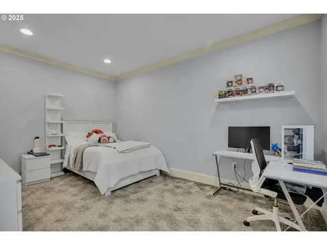 8855 SE 172nd Avenue Happy Valley OR 97086