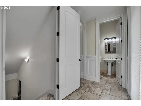 8855 SE 172nd Avenue Happy Valley OR 97086