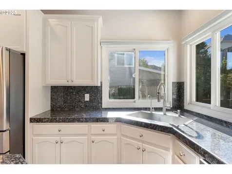 17598 SW Albert Court Beaverton OR 97007