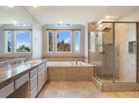 17598 SW Albert Court Beaverton OR 97007
