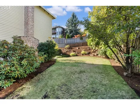 17598 SW Albert Court Beaverton OR 97007