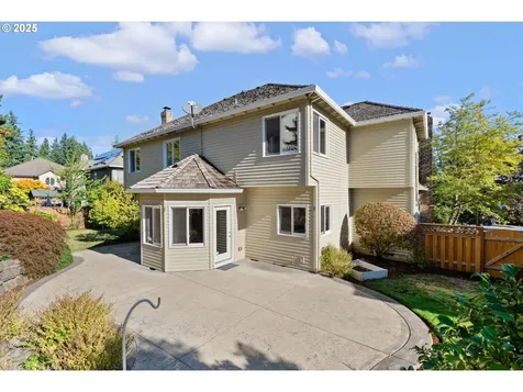 17598 SW Albert Court Beaverton OR 97007