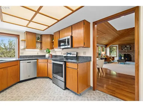 14438 SW 152nd Place Portland OR 97224