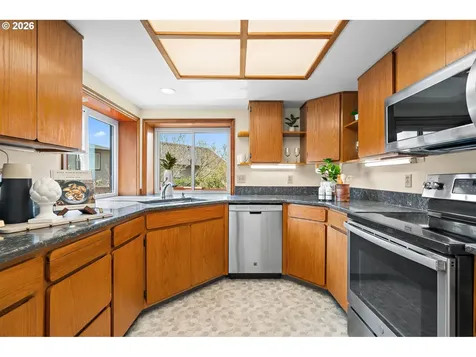 14438 SW 152nd Place Portland OR 97224