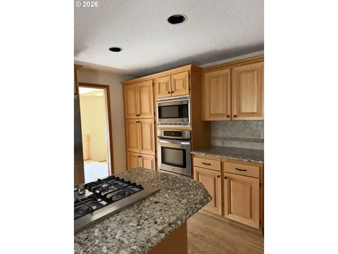 4981 Hampton Court Lake Oswego OR 97035