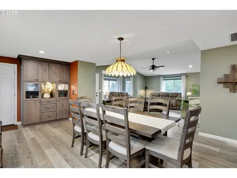 1057 S Pine Street Canby OR 97013