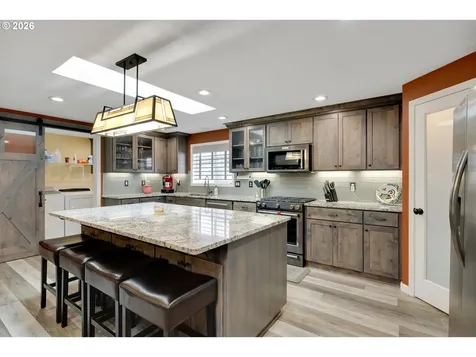 1057 S Pine Street Canby OR 97013