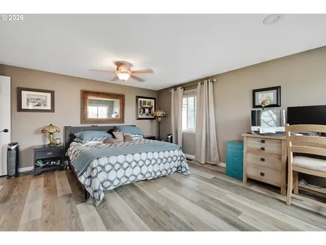 1057 S Pine Street Canby OR 97013