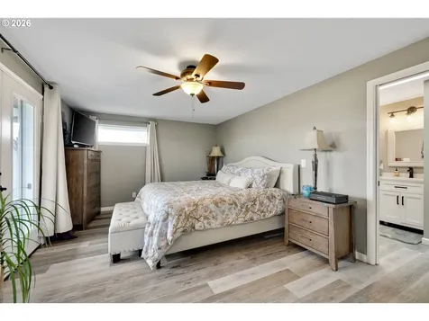 1057 S Pine Street Canby OR 97013
