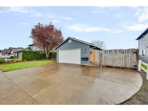 1057 S Pine Street Canby OR 97013
