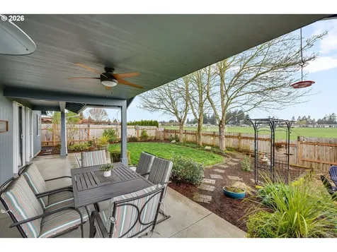 1057 S Pine Street Canby OR 97013