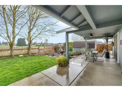 1057 S Pine Street Canby OR 97013