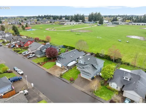1057 S Pine Street Canby OR 97013