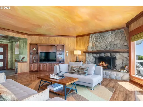 3802 NW Oceania Drive Waldport OR 97394