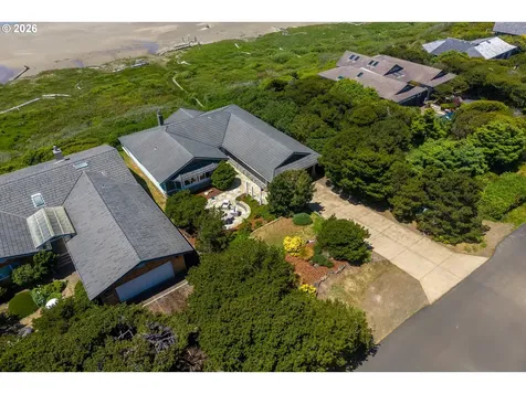 3802 NW Oceania Drive Waldport OR 97394