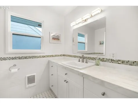 1210 S Columbia Street Seaside OR 97138