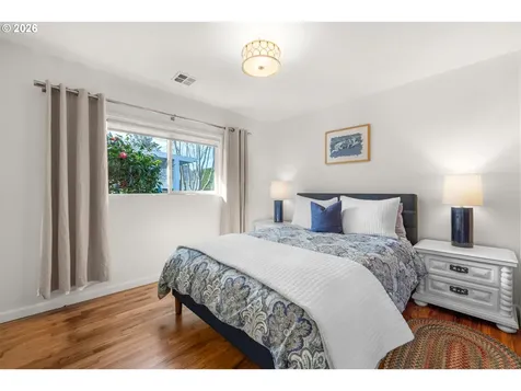1210 S Columbia Street Seaside OR 97138