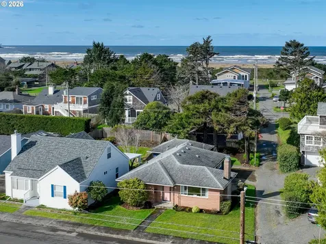 1210 S Columbia Street Seaside OR 97138