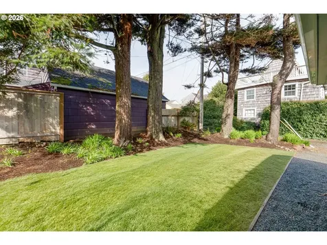 1210 S Columbia Street Seaside OR 97138