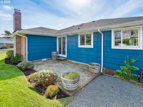 1210 S Columbia Street Seaside OR 97138