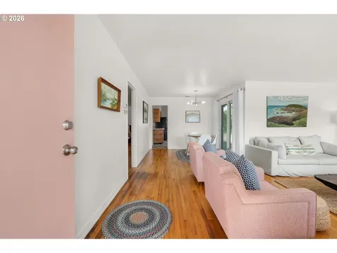 1210 S Columbia Street Seaside OR 97138