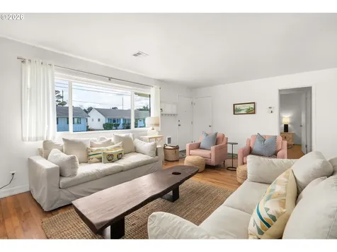 1210 S Columbia Street Seaside OR 97138