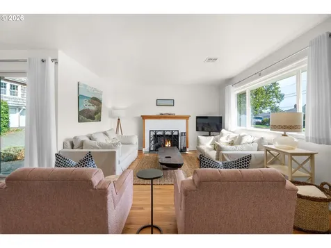 1210 S Columbia Street Seaside OR 97138