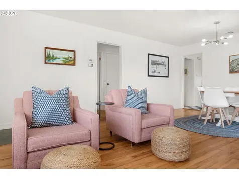 1210 S Columbia Street Seaside OR 97138