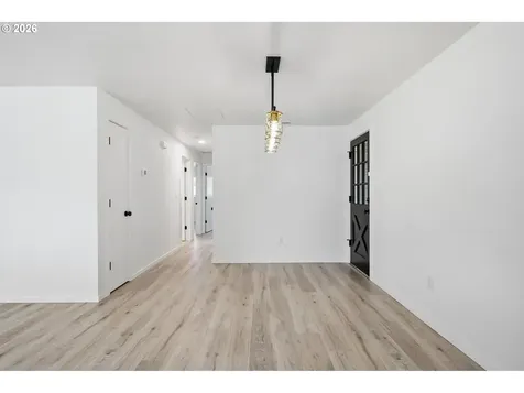 355 Stark Street Woodburn OR 97071