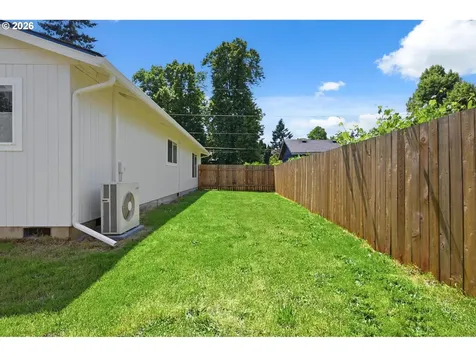 355 Stark Street Woodburn OR 97071