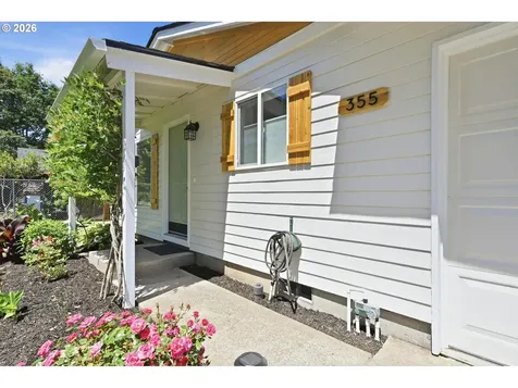 355 Stark Street Woodburn OR 97071