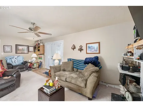 4683 Settlers Drive NE Salem OR 97305