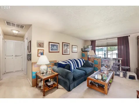 4683 Settlers Drive NE Salem OR 97305
