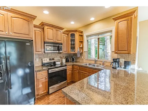 2278 NE Hotspur Lane Lincoln City OR 97367