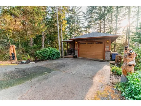 2278 NE Hotspur Lane Lincoln City OR 97367