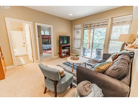 2278 NE Hotspur Lane Lincoln City OR 97367