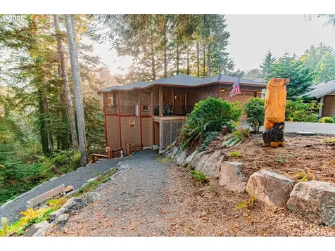2278 NE Hotspur Lane Lincoln City OR 97367