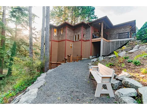 2278 NE Hotspur Lane Lincoln City OR 97367