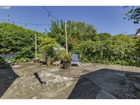 9415 N Geneva Avenue Portland OR 97203