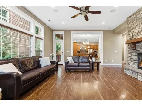 35810 Chinook Street Sandy OR 97055
