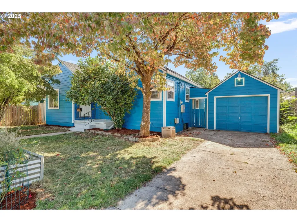 7840 SE Flavel Street Portland OR 97206