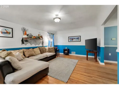 7840 SE Flavel Street Portland OR 97206