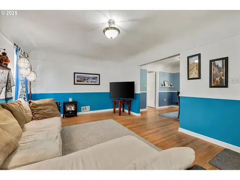 7840 SE Flavel Street Portland OR 97206