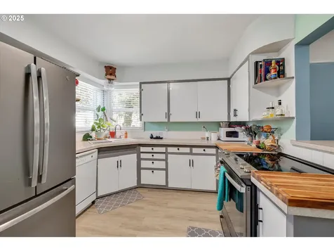 7840 SE Flavel Street Portland OR 97206