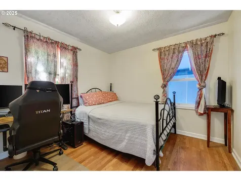 7840 SE Flavel Street Portland OR 97206
