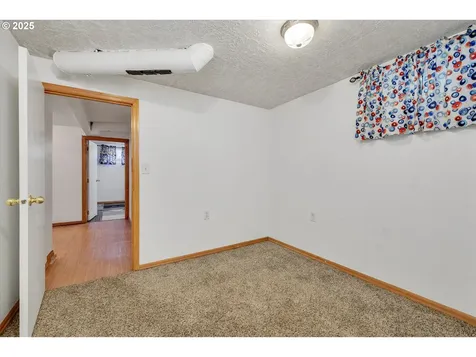 7840 SE Flavel Street Portland OR 97206