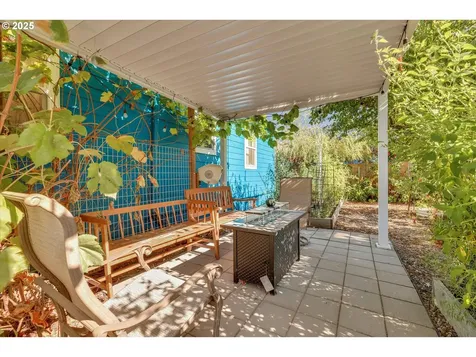 7840 SE Flavel Street Portland OR 97206