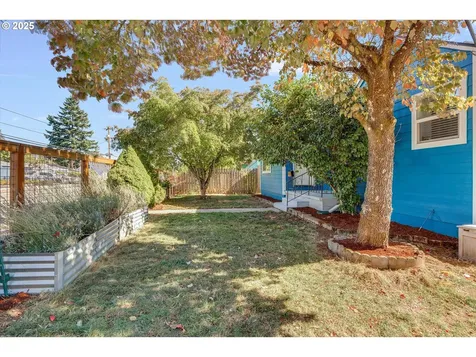 7840 SE Flavel Street Portland OR 97206