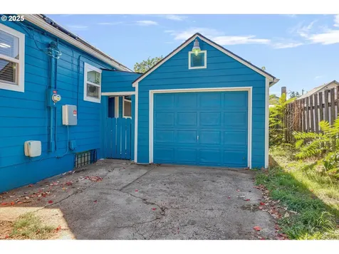 7840 SE Flavel Street Portland OR 97206